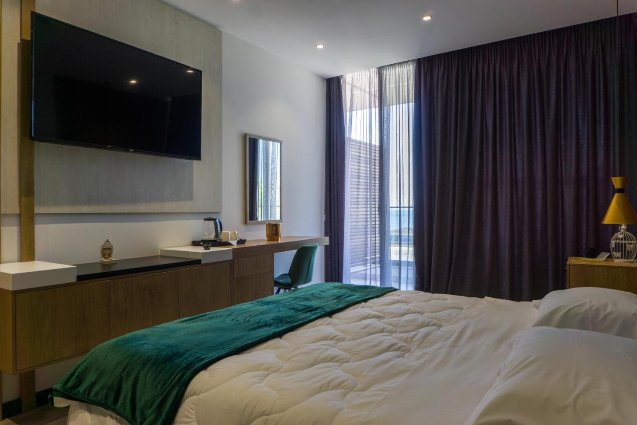 Hotel Morfeus Durrës Kültér fotó